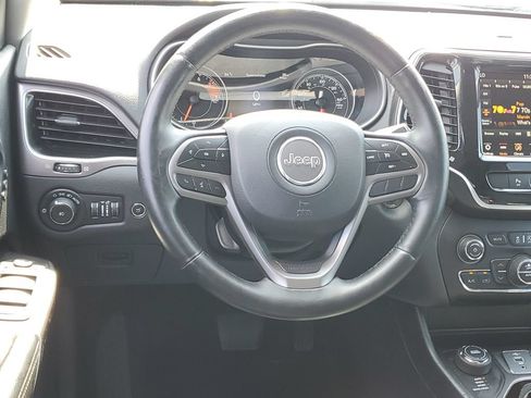 Certified 2019 Jeep Cherokee Limited AWD/4WD image 12