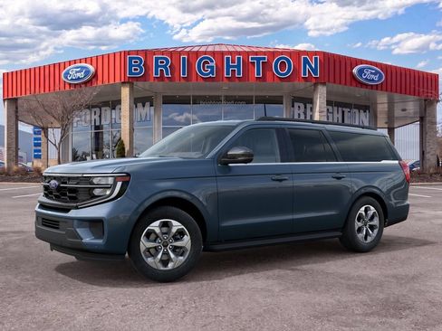 Used 2027 Ford Expedition Max Active AWD/4WD image 3