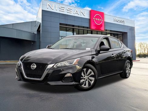Used 2021 Nissan Altima 2.5 S image 1