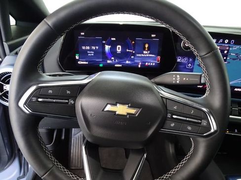 Certified 2026 Chevrolet Equinox EV LT AWD/4WD image 6
