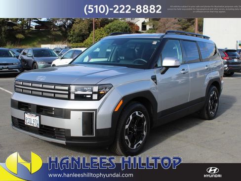 Used 2025 Hyundai Santa Fe SEL image 3