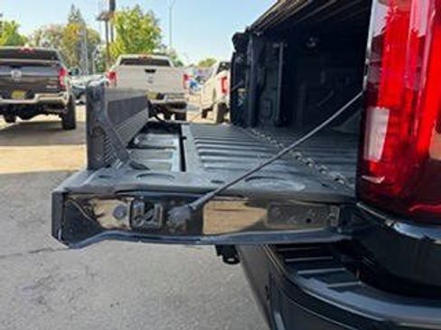 Used 2022 GMC Sierra 3500 AT4 w/ AT4 Preferred Package AWD/4WD image 82