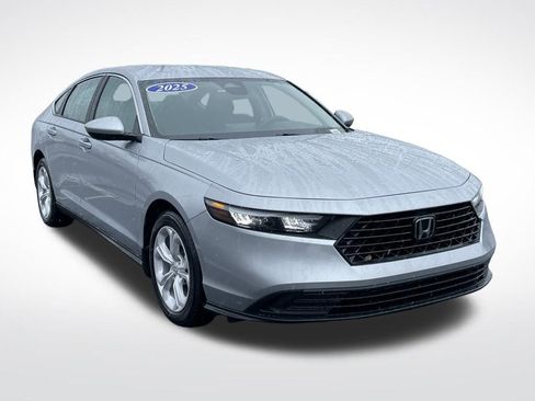 Used 2025 Honda Accord LX image 8