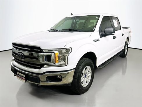 Used 2020 Ford F150 XLT w/ Equipment Group 301A Mid image 3