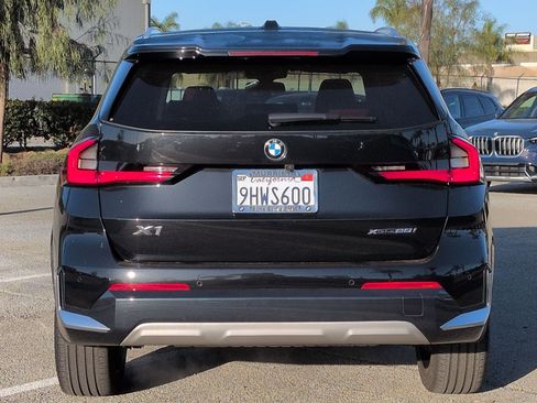Certified 2023 BMW X1 xDrive28i w/ Premium Package image 9