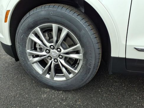 Certified 2023 Cadillac XT5 Premium Luxury AWD/4WD image 9