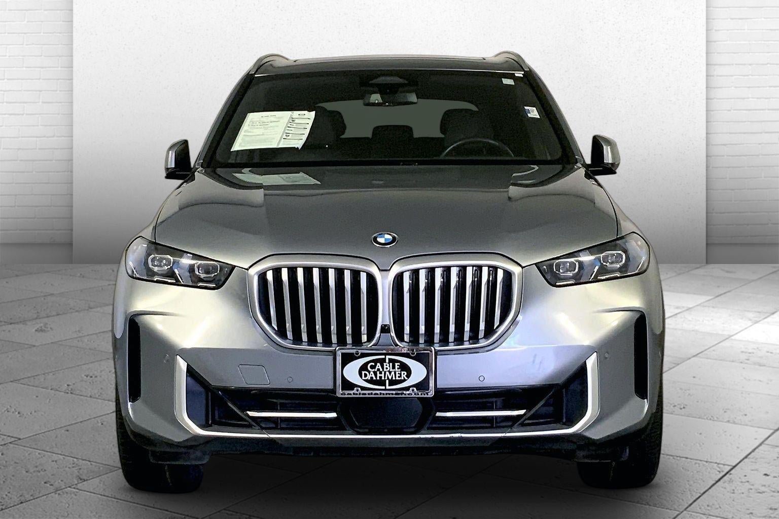 Used 2025 BMW X5 xDrive40i AWD/4WD image 2