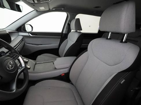 Used 2023 Hyundai Palisade SE image 10