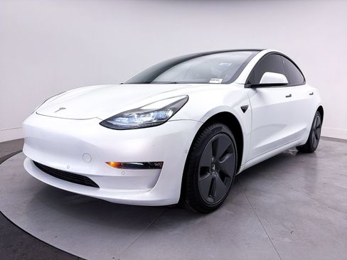 Used 2022 Tesla Model 3 Long Range AWD/4WD image 13