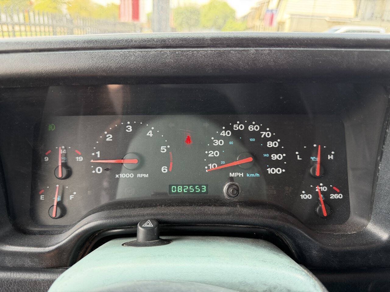 Used 2004 Jeep Wrangler 4WD image 10