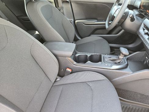 New 2026 Kia K4 LXS image 10