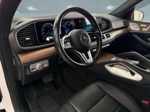 Used 2021 Mercedes-Benz GLE 350 4MATIC image 4