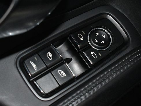 Used 2013 Porsche 911 Carrera RWD image 44