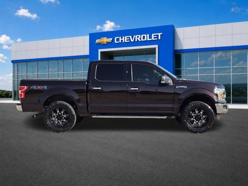Used 2018 Ford F150 XLT w/ Equipment Group 301A Mid AWD/4WD image 7