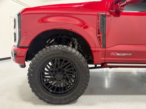 Used 2024 Ford F250 Limited w/ FX4 Off-Road Package image 7