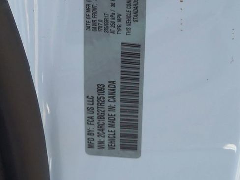 New 2026 Chrysler Pacifica Select image 38