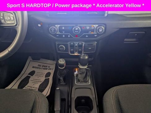 Used 2024 Jeep Wrangler Unlimited Sport AWD/4WD image 19