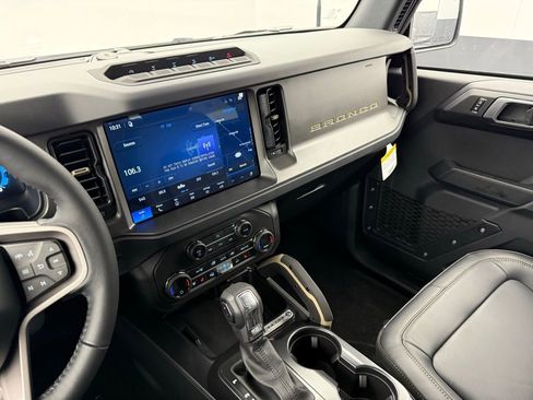 New 2026 Ford Bronco Badlands w/ Sasquatch Package image 5