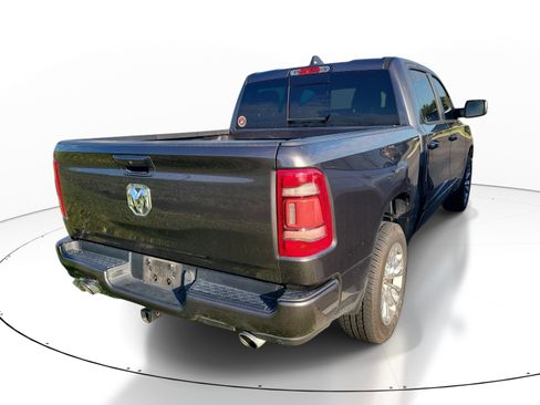 Used 2023 RAM 1500 Laramie AWD/4WD image 4