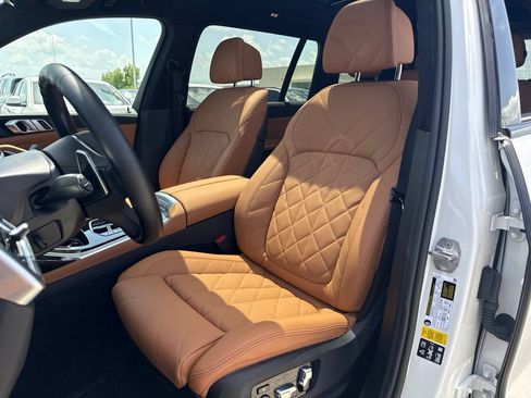 Certified 2024 BMW X7 xDrive40i w/ M Sport Package AWD/4WD image 13