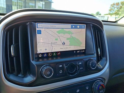 Used 2020 Chevrolet Colorado ZR2 image 19