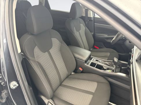 Used 2025 Kia Sorento LX FWD image 18