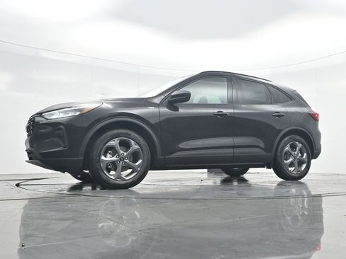 New 2026 Ford Escape ST-Line w/ Tech Pack #1 FWD image 33