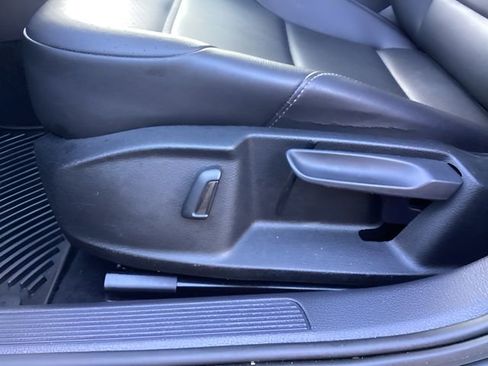 Used 2019 Volkswagen Golf Alltrack SE image 15