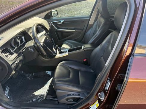 Used 2018 Volvo V60 T5 Cross Country w/ Convenience Package AWD/4WD image 6