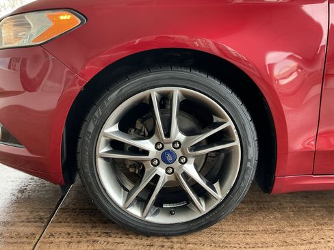 Used 2015 Ford Fusion Titanium image 26