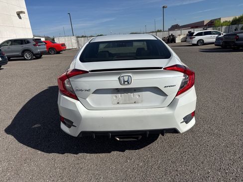 Used 2019 Honda Civic Sport image 4