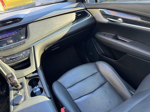 Used 2021 Cadillac XT5 Premium Luxury w/ LPO, Floor Liner Package image 16