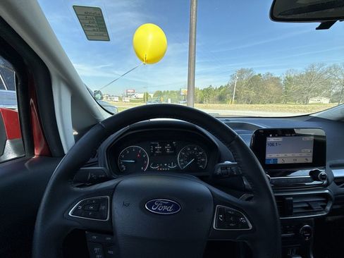 Used 2019 Ford EcoSport SE image 17