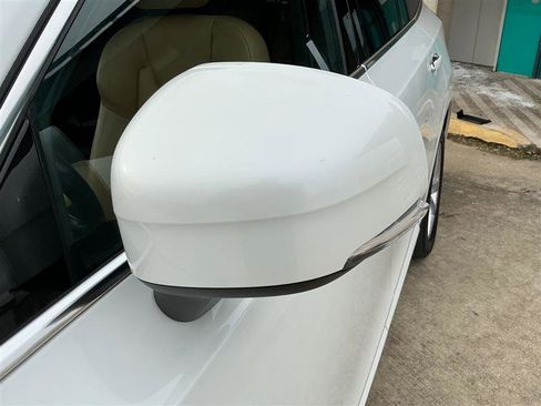 Used 2018 Volvo XC90 T6 Momentum w/ Momentum Plus Package image 13