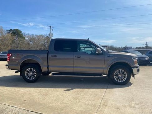 Used 2019 Ford F150 Lariat image 6