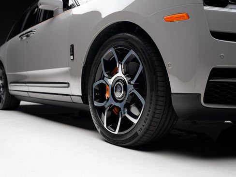 Used 2024 Rolls-Royce Cullinan Black Badge w/ Driver's Package AWD/4WD image 87