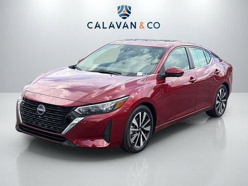 Used 2025 Nissan Sentra SV w/ SV Premium Package image 2