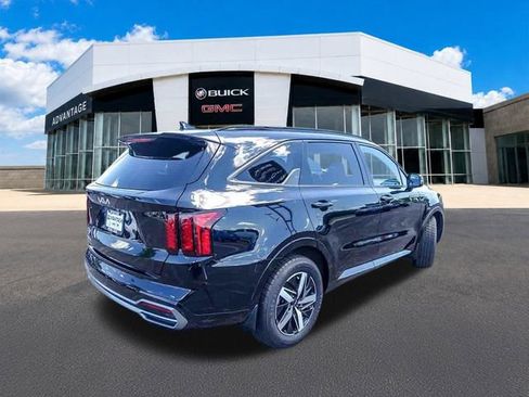 Used 2023 Kia Sorento S w/ Panoramic Sunroof Package FWD image 8