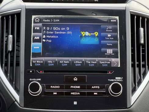 Used 2018 Subaru Crosstrek 2.0i Limited image 17