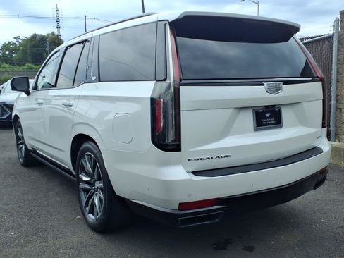Certified 2024 Cadillac Escalade Sport w/ Touring Package AWD/4WD image 7