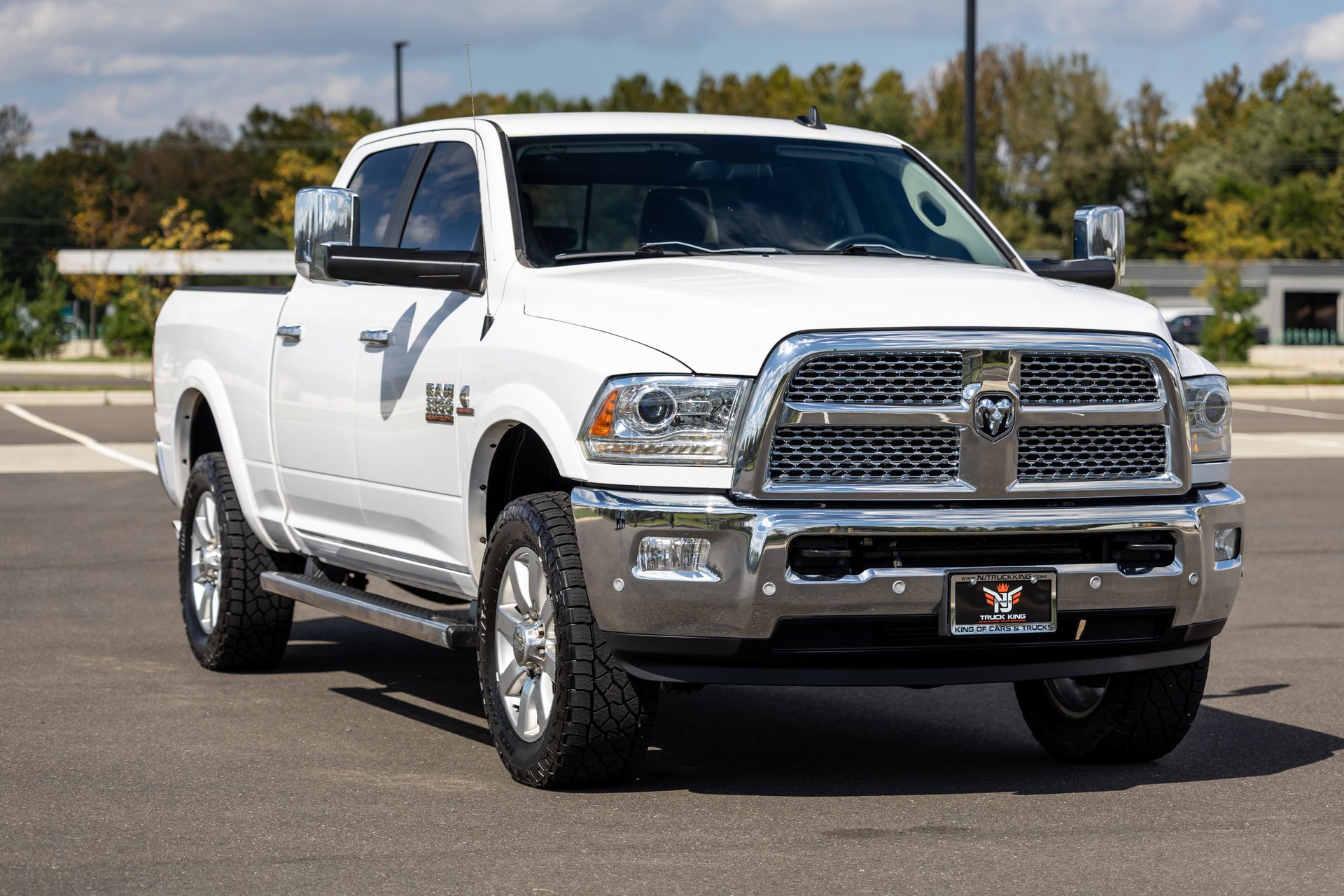 Used 2018 RAM 3500 Laramie w/ Cold Weather Group AWD/4WD image 9
