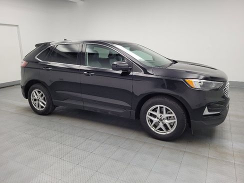 Used 2023 Ford Edge SEL image 11