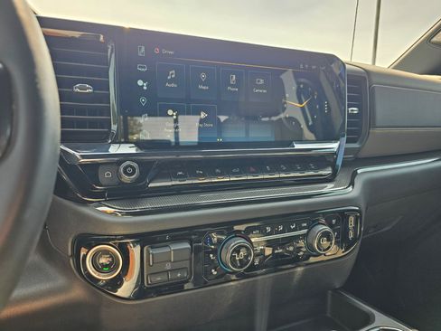 Used 2023 Chevrolet Silverado 1500 ZR2 w/ Technology Package AWD/4WD image 23
