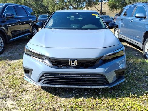 Used 2023 Honda Civic Sport image 2