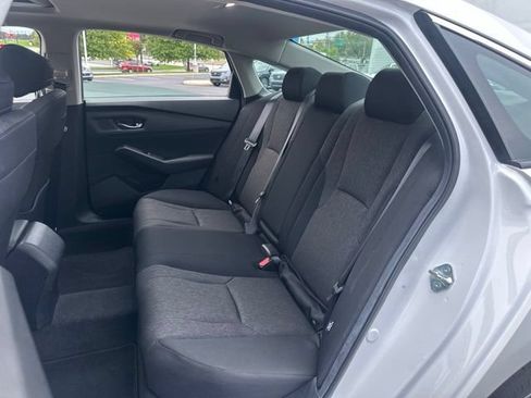 Used 2023 Honda Accord EX image 12