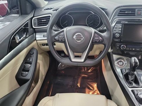 Used 2021 Nissan Maxima 3.5 SV w/ Floor Mat Group FWD image 17