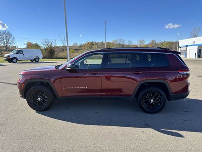 Used 2022 Jeep Grand Cherokee L Laredo w/ Luxury Tech Group I