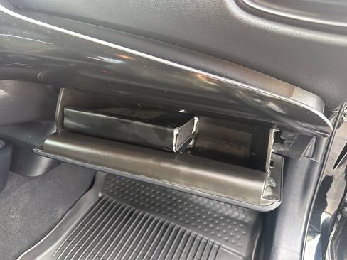 Used 2022 Toyota Prius LE image 39