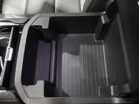 Used 2024 GMC Yukon Denali image 33