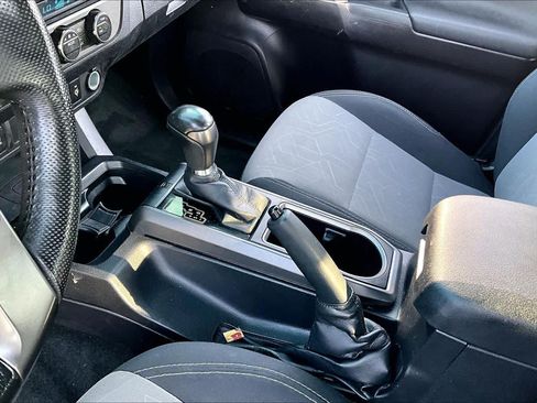 Used 2021 Toyota Tacoma TRD Sport RWD image 15